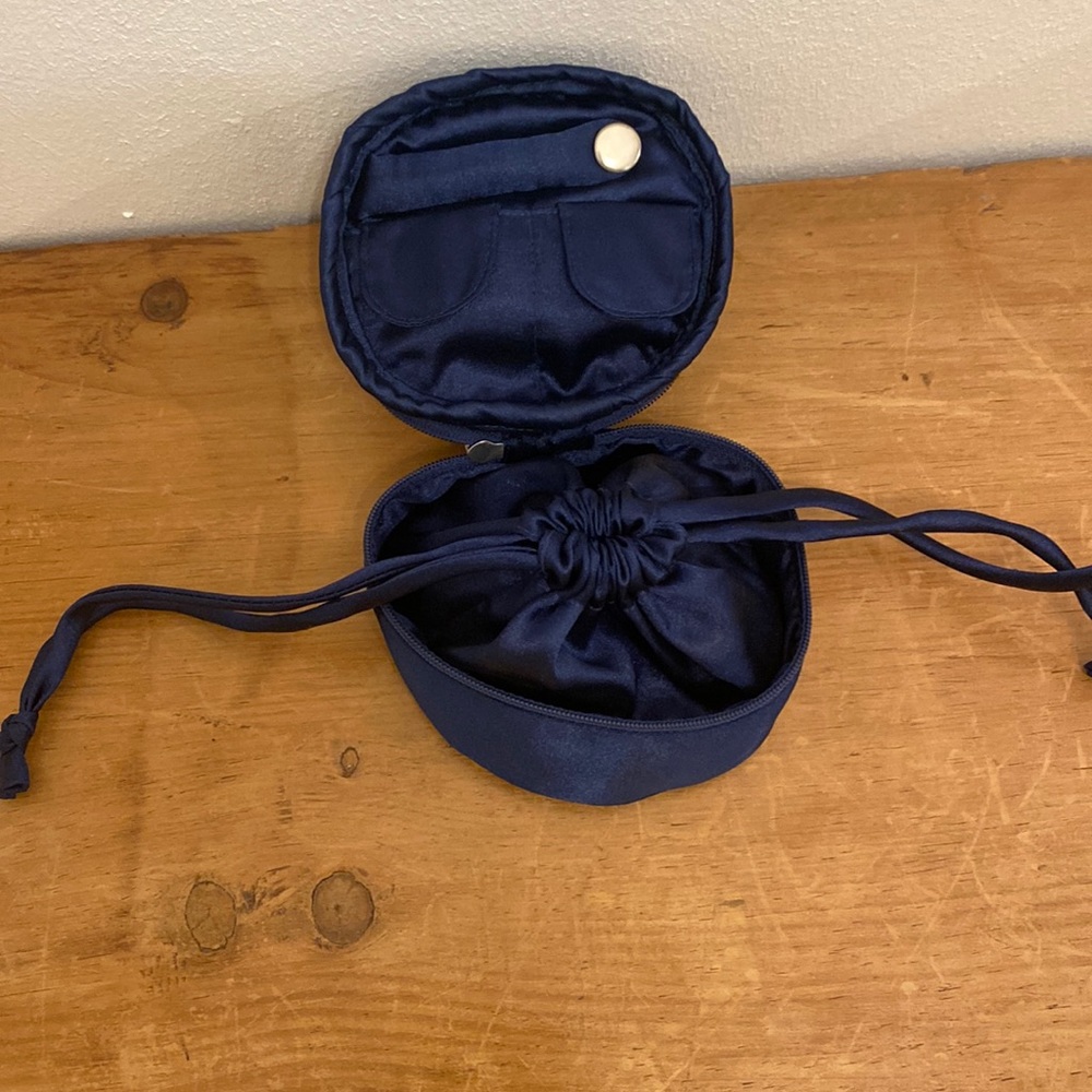 Jewelry holder